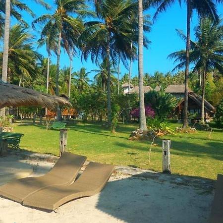 Ary'S Lagoon Bungalow & Hotel Karimunjawa Zewnętrze zdjęcie