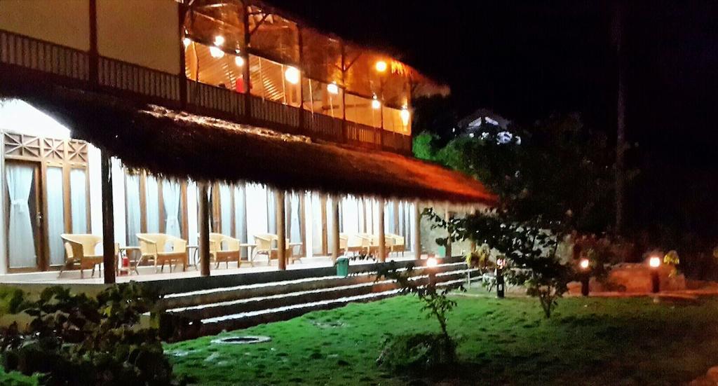 Ary'S Lagoon Bungalow & Hotel Karimunjawa Zewnętrze zdjęcie