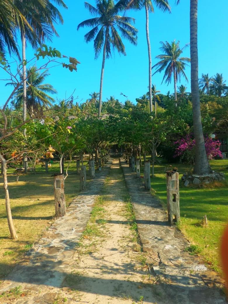 Ary'S Lagoon Bungalow & Hotel Karimunjawa Zewnętrze zdjęcie