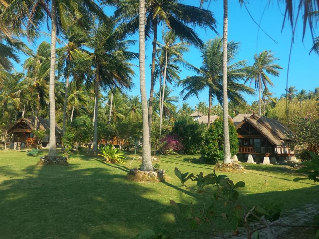 Ary'S Lagoon Bungalow & Hotel Karimunjawa Zewnętrze zdjęcie
