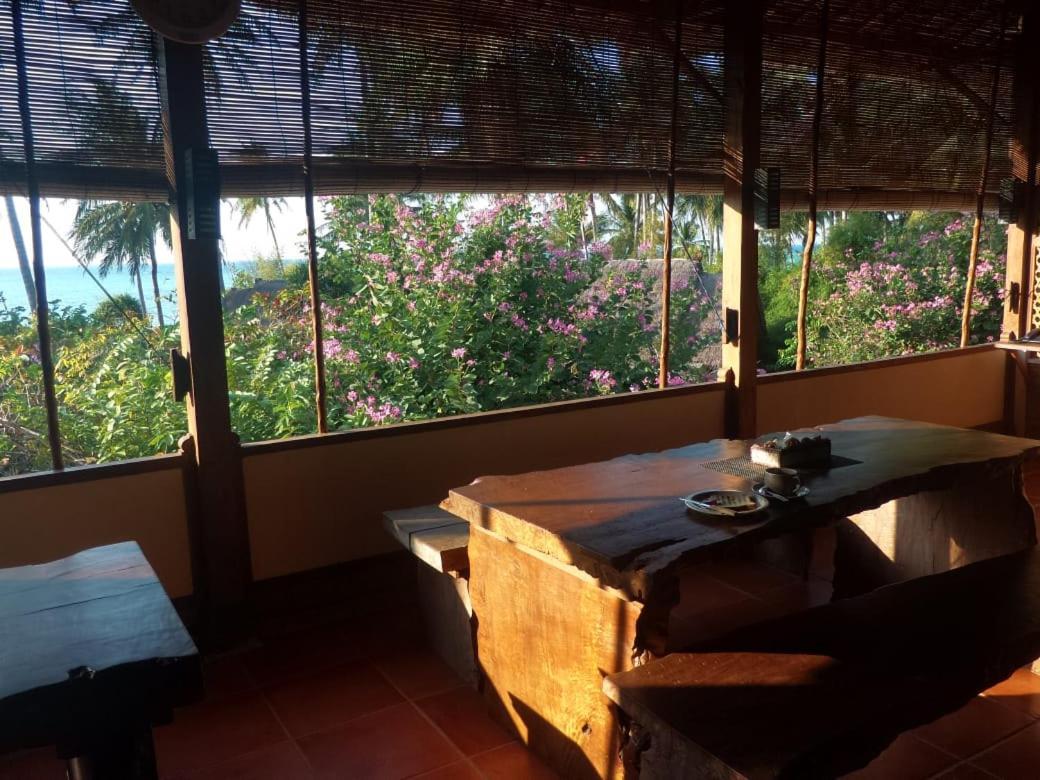 Ary'S Lagoon Bungalow & Hotel Karimunjawa Zewnętrze zdjęcie